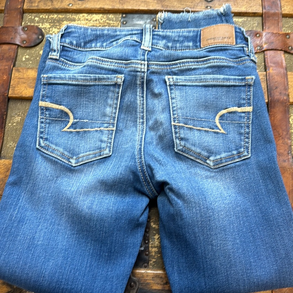AMERICAN EAGLE NEXT LEVEL STRETCH JEANS 0 SHORT